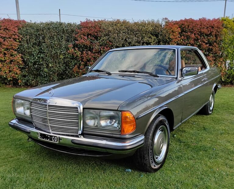 Mercedes 280CE coupé