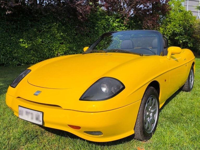 FIAT BARCHETTA 1.8 16V (1999) – L’ultima vera spider italiana, ora in un brillante giallo canarino!